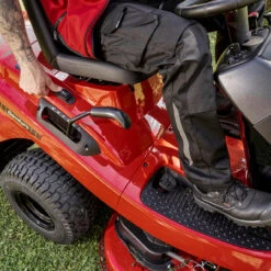 Solo By AL-KO T15-103.3 HD-A Petrol Lawn Tractor -Care Garden Shop 127688 tractor t15 103 3 hd a comfort webshop mood 4