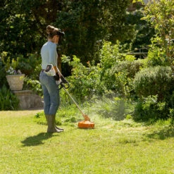 STIHL FSA 60 R Cordless Strimmer/Brushcutter -Care Garden Shop FSA60R 4 1024x1024 2x 41e3ac99 0aa2 4f8b b6e2 352267ea678a