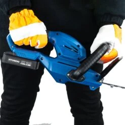 Hyundai HY2188 20V Cordless Hedge Trimmer 20 Hyundai HY2188 20V Cordless Hedge Trimmer -Care Garden Shop HY2188 9 78614