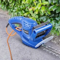 Hyundai HYHT550E Electric Hedge Trimmer 550W 510mm -Care Garden Shop HYHT550E 13 35569