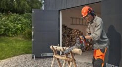 Husqvarna 225i Cordless Chainsaw -Care Garden Shop ME 973350