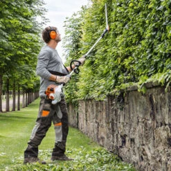 STIHL Long Reach Hedge Trimmers HL 94 C-E -Care Garden Shop ea59883d3538427e9e1570427d872f4d